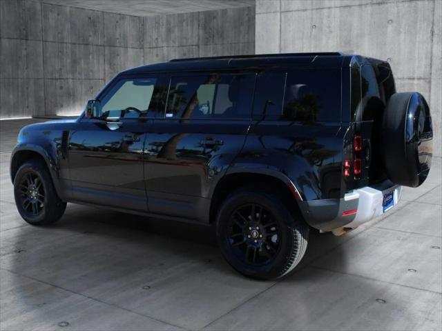 2025 Land Rover Defender 110 P300