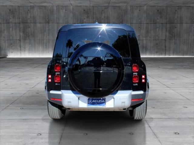 2025 Land Rover Defender 110 P300