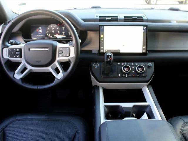 2025 Land Rover Defender 110 P300