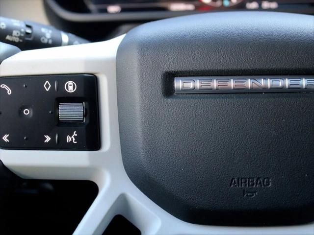 2025 Land Rover Defender 110 P300