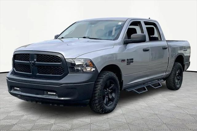 2024 Ram 1500 Classic Tradesman Crew Cab 4x4 5'7" Box
