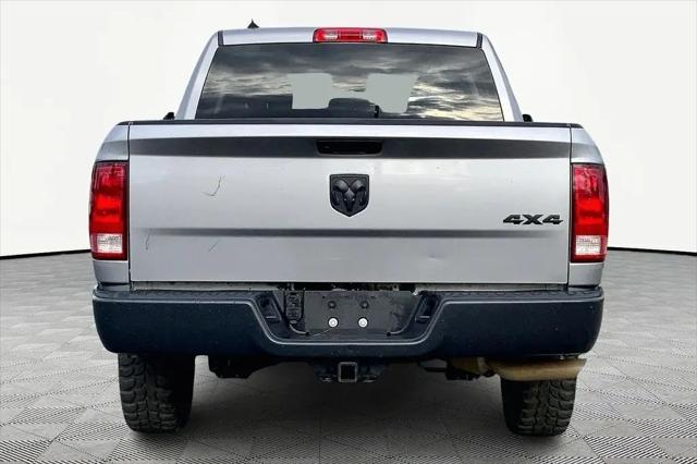 2024 Ram 1500 Classic Tradesman Crew Cab 4x4 5'7" Box