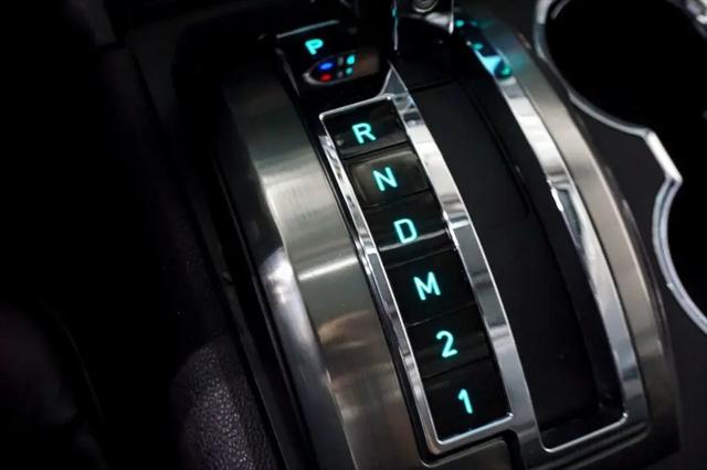 2009 HUMMER H2 SUV Luxury