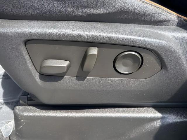 2023 GMC Yukon XL 4WD AT4
