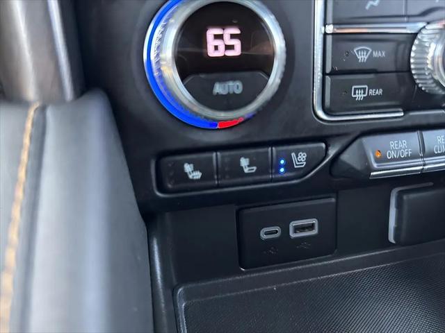 2023 GMC Yukon XL 4WD AT4