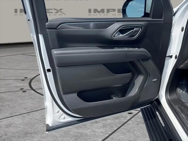 2023 GMC Yukon XL 4WD AT4