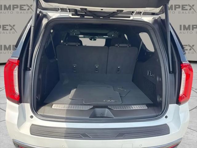 2023 GMC Yukon XL 4WD AT4