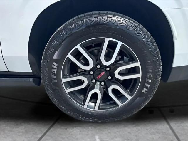 2023 GMC Yukon XL 4WD AT4