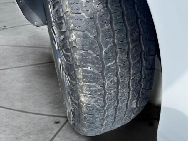 2023 GMC Yukon XL 4WD AT4