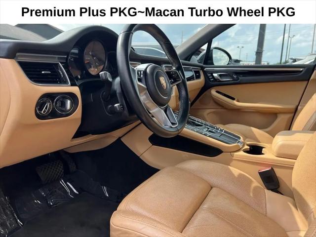 2017 Porsche Macan Macan