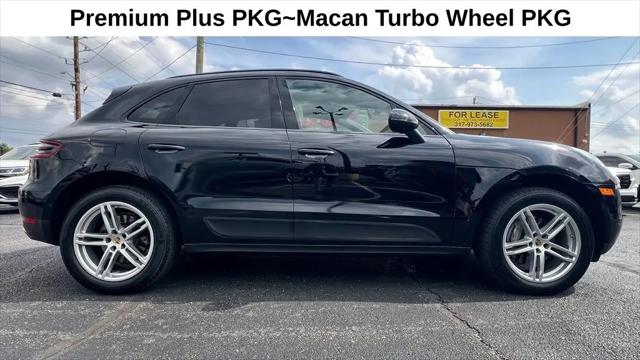 2017 Porsche Macan Macan