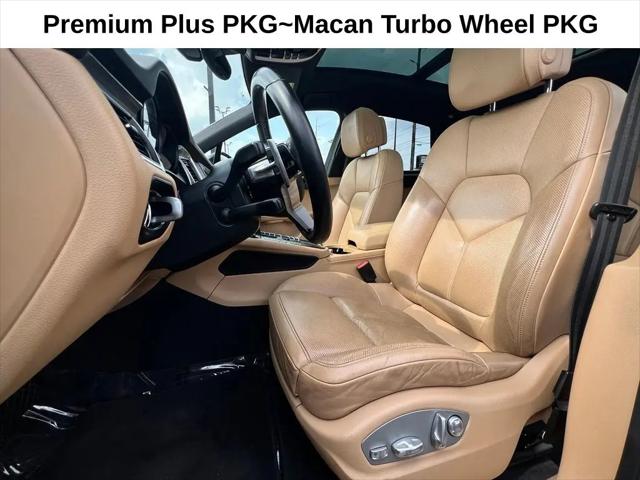 2017 Porsche Macan Macan