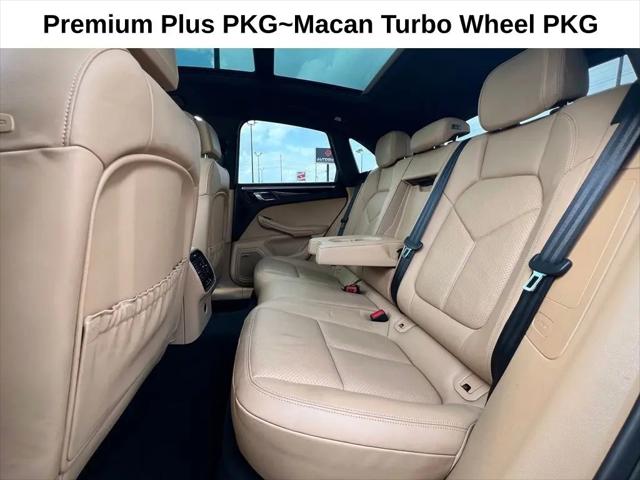 2017 Porsche Macan Macan