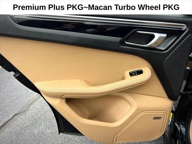 2017 Porsche Macan Macan