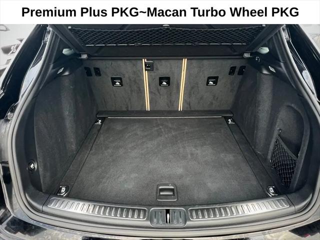 2017 Porsche Macan Macan