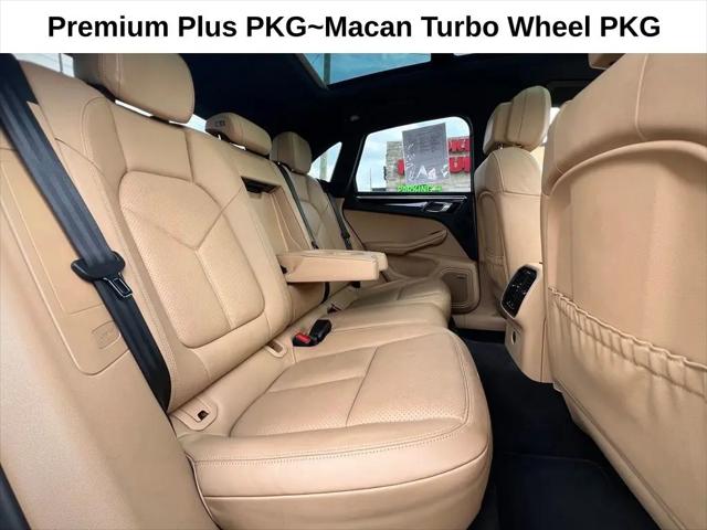 2017 Porsche Macan Macan