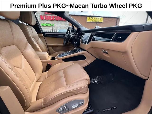 2017 Porsche Macan Macan