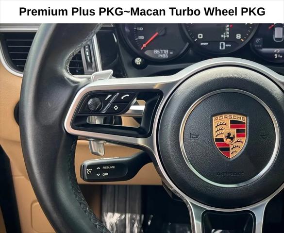 2017 Porsche Macan Macan