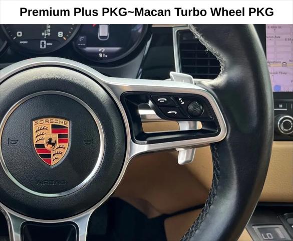 2017 Porsche Macan Macan
