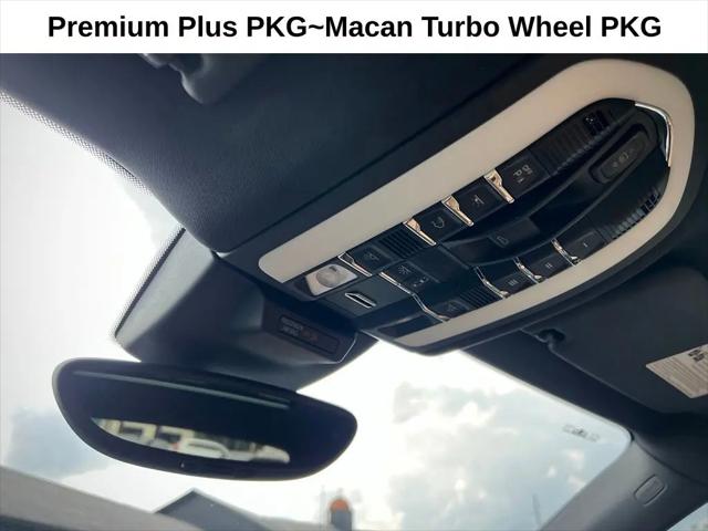 2017 Porsche Macan Macan