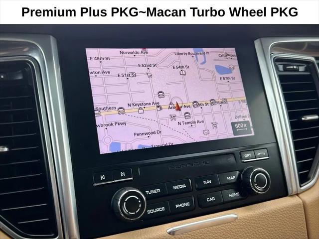 2017 Porsche Macan Macan