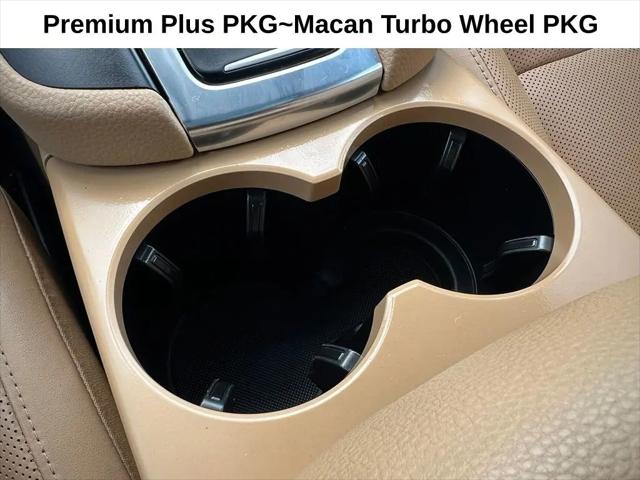 2017 Porsche Macan Macan