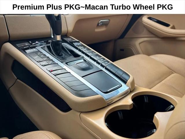 2017 Porsche Macan Macan