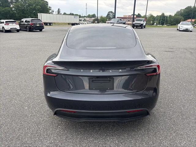 2025 Tesla Model 3 Standard Rear-Wheel Drive