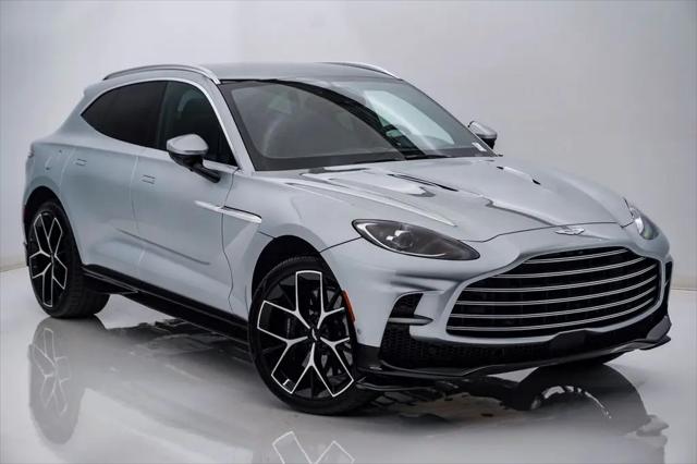 2026 Aston Martin DBX 707