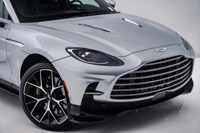 2026 Aston Martin DBX 707