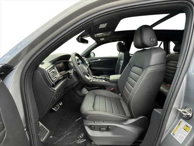 2026 Volkswagen Atlas Cross Sport SEL R-Line Black