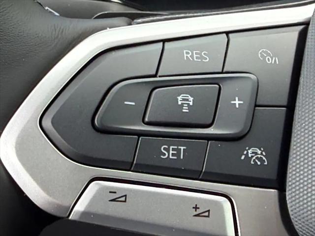 2026 Volkswagen Atlas Cross Sport SEL R-Line Black