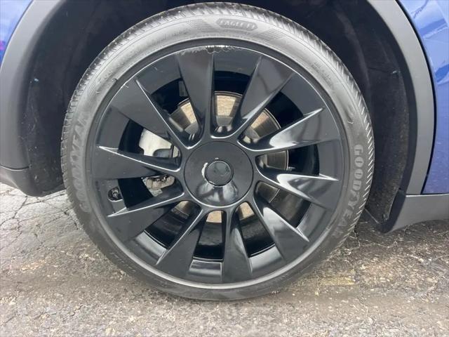 2022 Tesla Model Y Long Range Dual Motor All-Wheel Drive