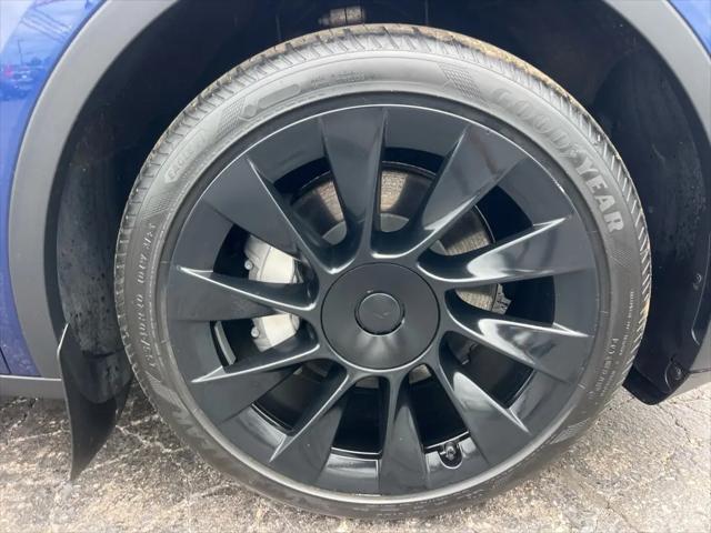 2022 Tesla Model Y Long Range Dual Motor All-Wheel Drive