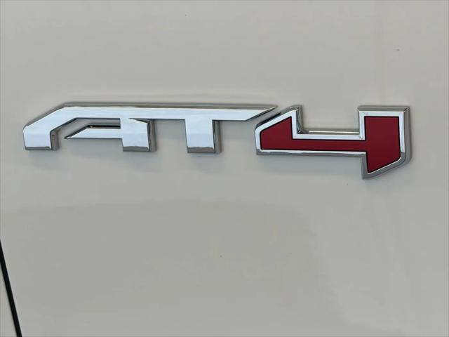 2026 GMC Yukon 4WD AT4