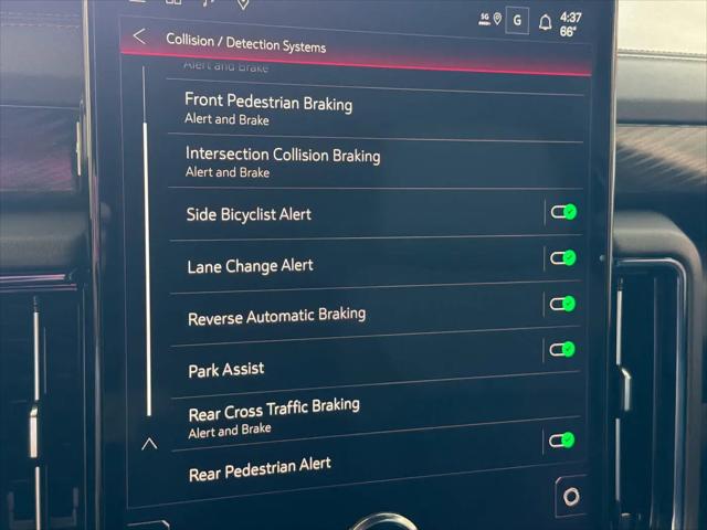 2026 GMC Yukon 4WD AT4