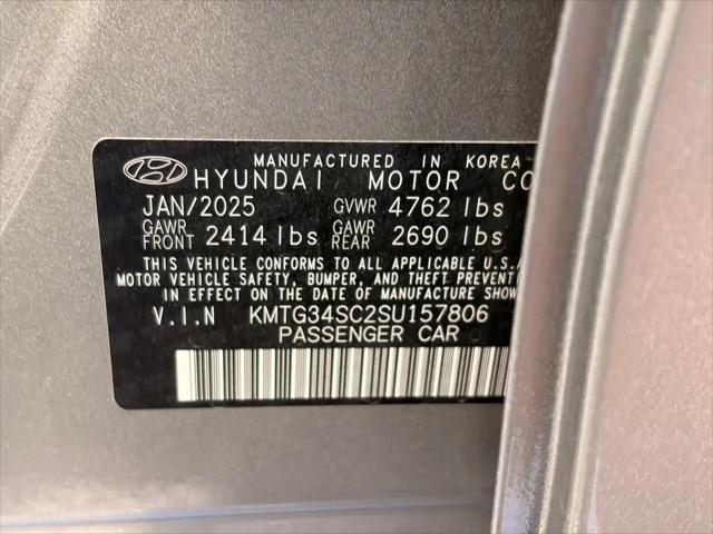 2025 Genesis G70 2.5T RWD