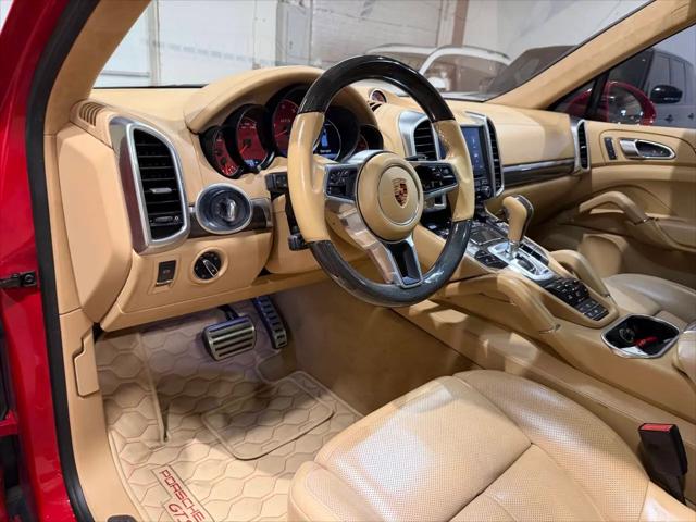 2017 Porsche Cayenne GTS
