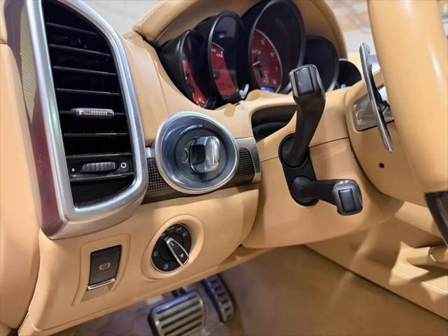 2017 Porsche Cayenne GTS