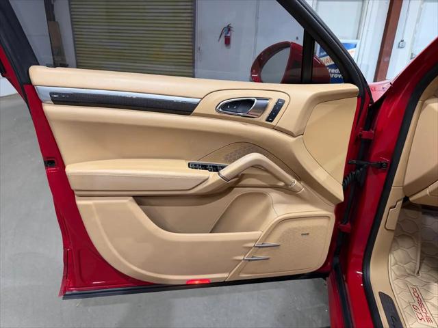 2017 Porsche Cayenne GTS