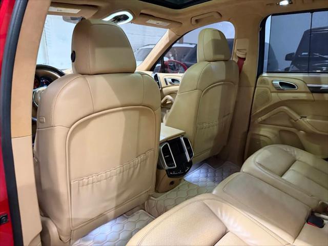 2017 Porsche Cayenne GTS