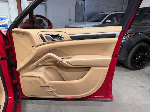 2017 Porsche Cayenne GTS