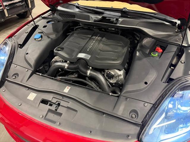 2017 Porsche Cayenne GTS
