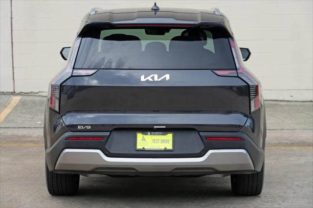2024 Kia EV9 Wind