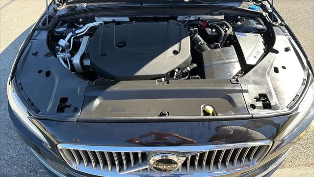 2024 Volvo S90 B6 Plus