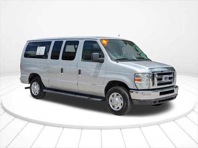 2014 Ford E-350 Super Duty XLT