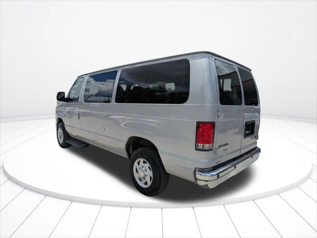 2014 Ford E-350 Super Duty XLT
