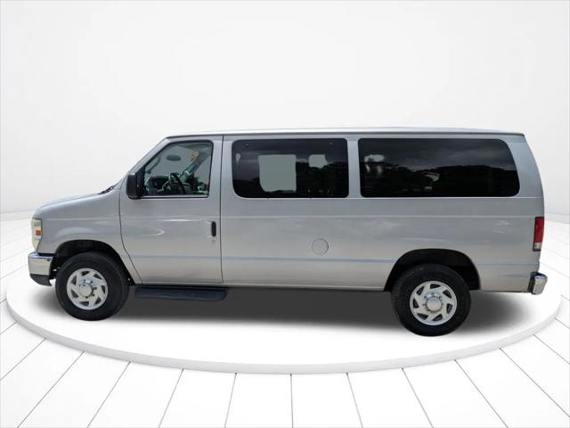 2014 Ford E-350 Super Duty XLT