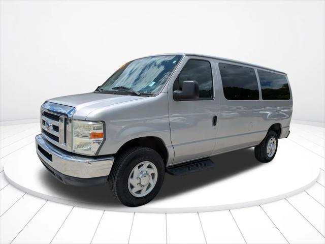 2014 Ford E-350 Super Duty XLT