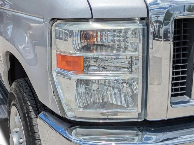 2014 Ford E-350 Super Duty XLT
